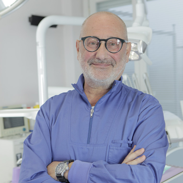 Dott. Patrizio Tonietti | Medico chirurgo Odontoiatra Riabilitazioni protesiche e gnatologia | Equipe